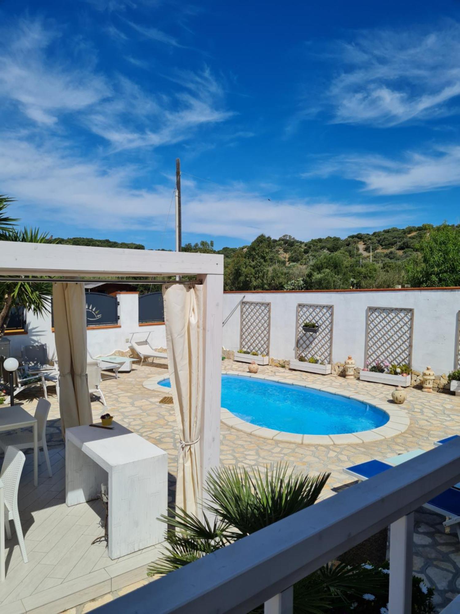 Il Fenicottero Rosa Bed & Breakfast Capitana Luaran gambar